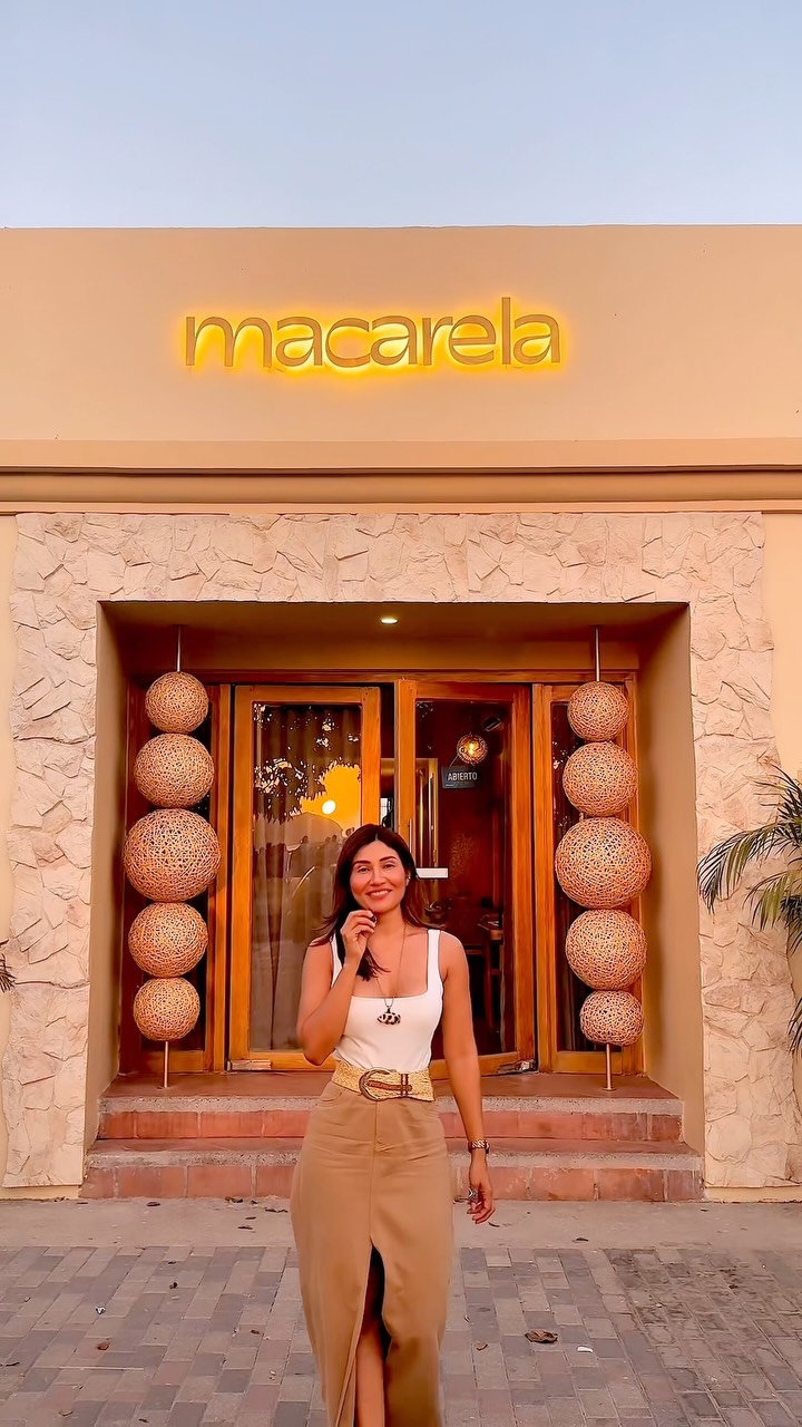 Macarela: attractive exterior shot of venue