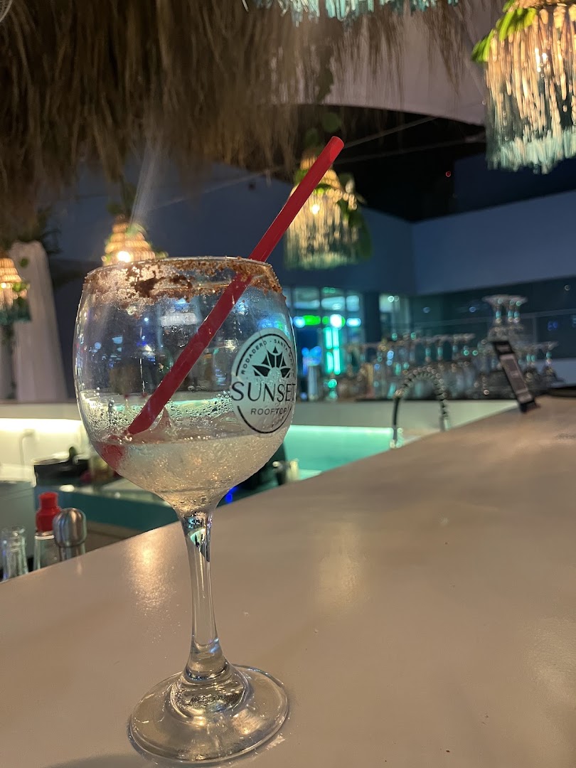 Sunset Rooftop: appealing drink photo at venue