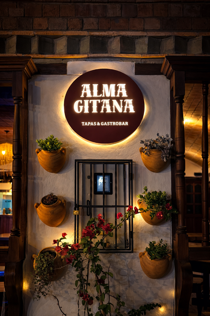 Alma Gitana: attractive, professional venue signage photo