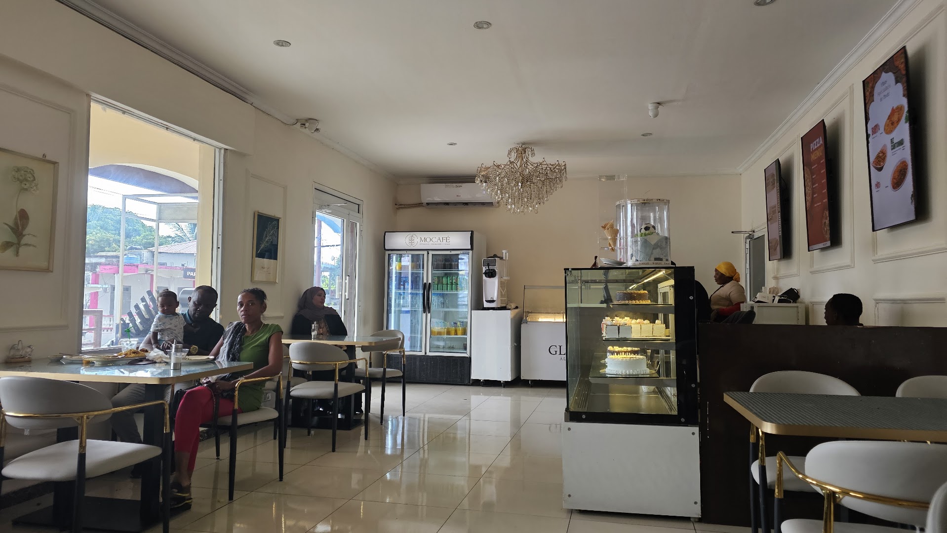 MoCafe: clear view of venue interior