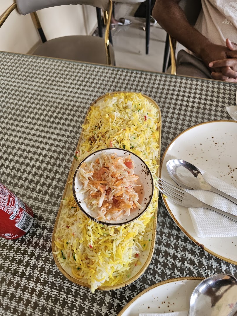MoCafe: appetizing photo of served food