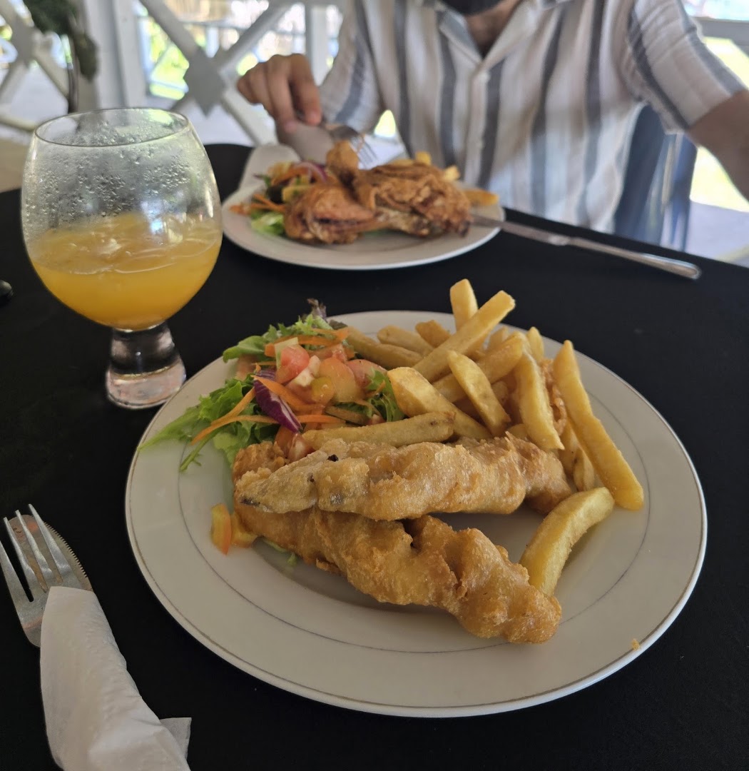 Aunty Odee'z: appetizing food and drink photo