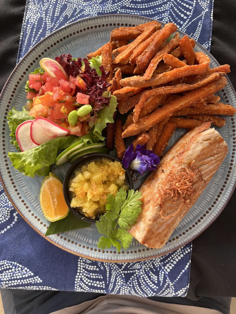 Blue Lagoon Restaurant & Bar: appetizing, high-quality food photography