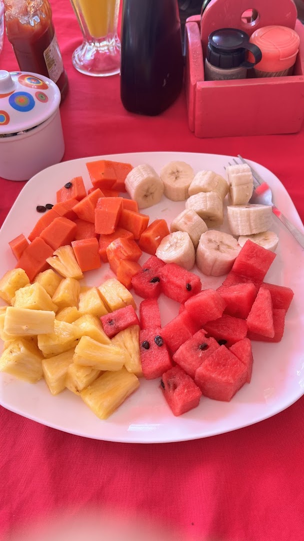 Sunrise Breakfast Place: appetizing photo of fresh fruit