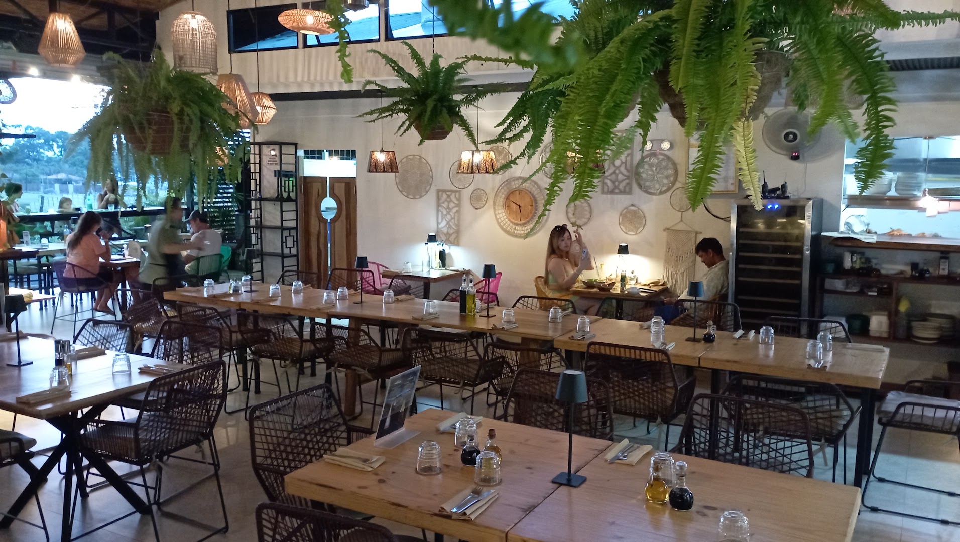 El Chante Verde: inviting atmosphere and clear interior