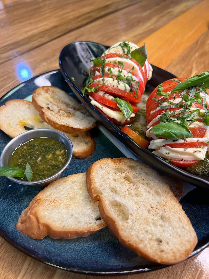 Typica Coffee Bar & Grill: appetizing, high-quality food photography