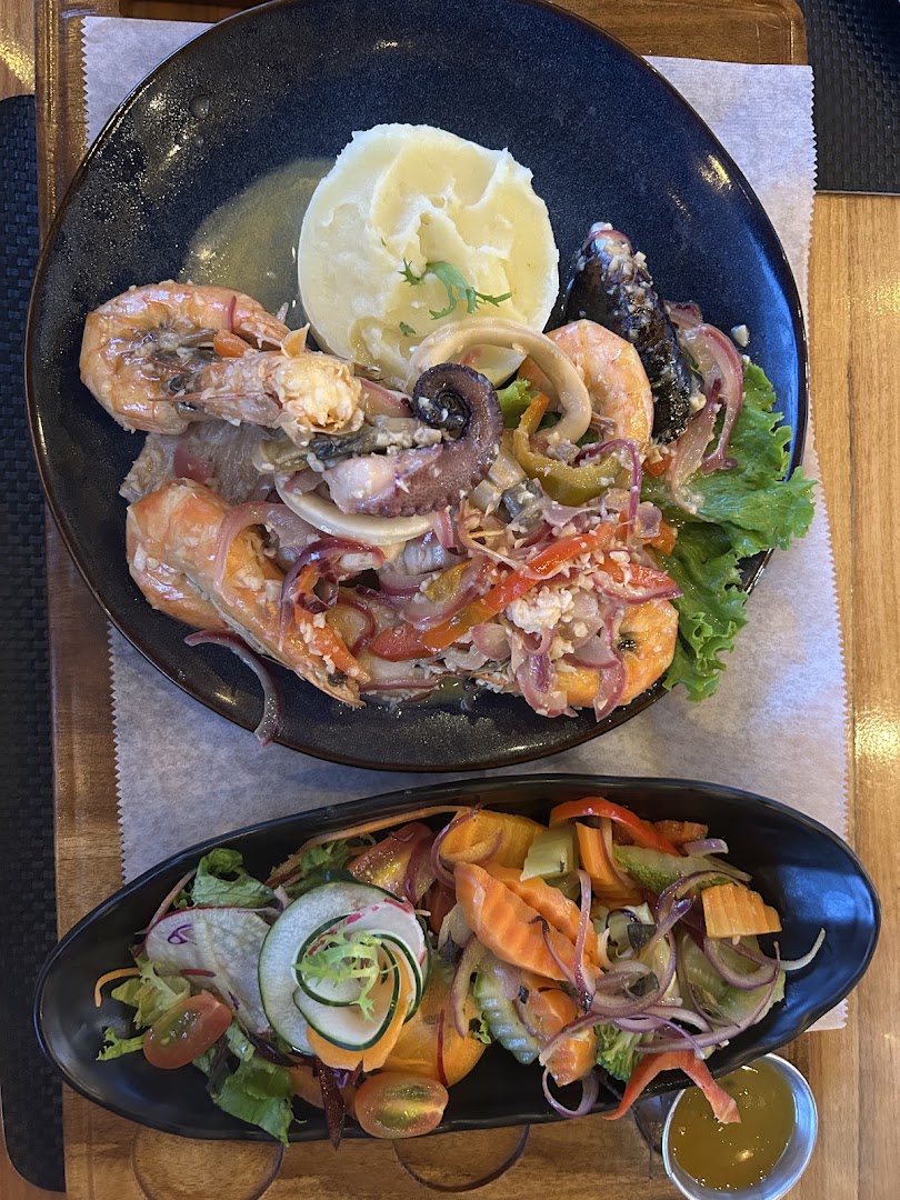 Typica Coffee Bar & Grill: appetizing, high-quality food photography