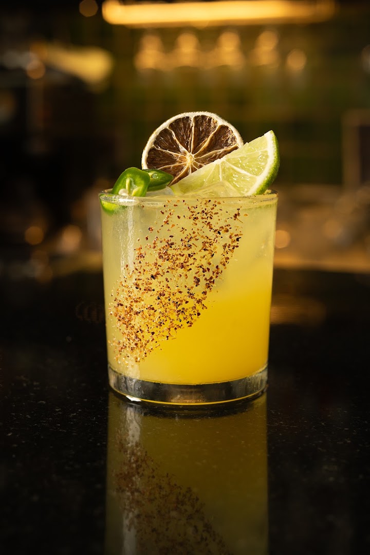Claro Que Sí: professional high quality cocktail photo