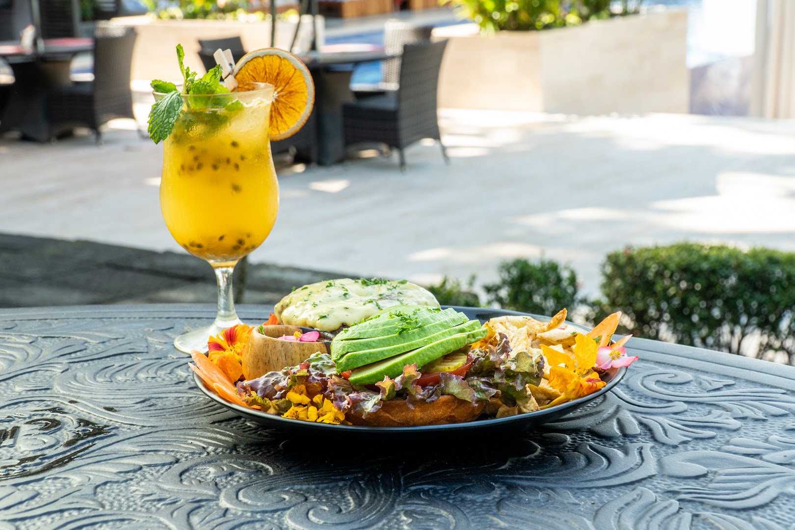 Karolas Restaurant & Bar: appetizing food and drink photography