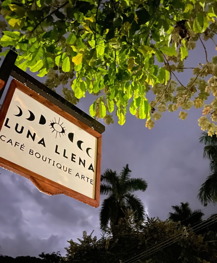 Luna Llena Collectiv: attractive storefront signage photo