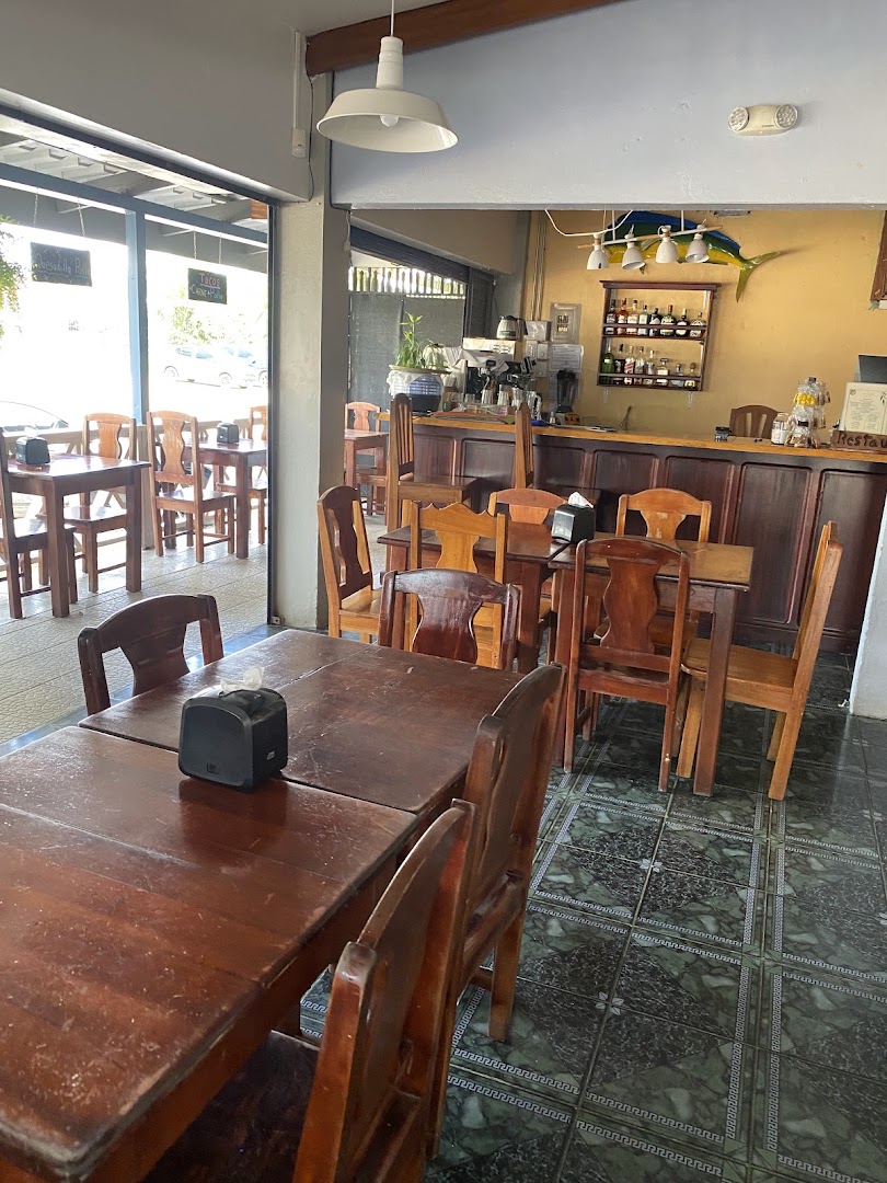 Restaurante La Costa: clear view of restaurant interior