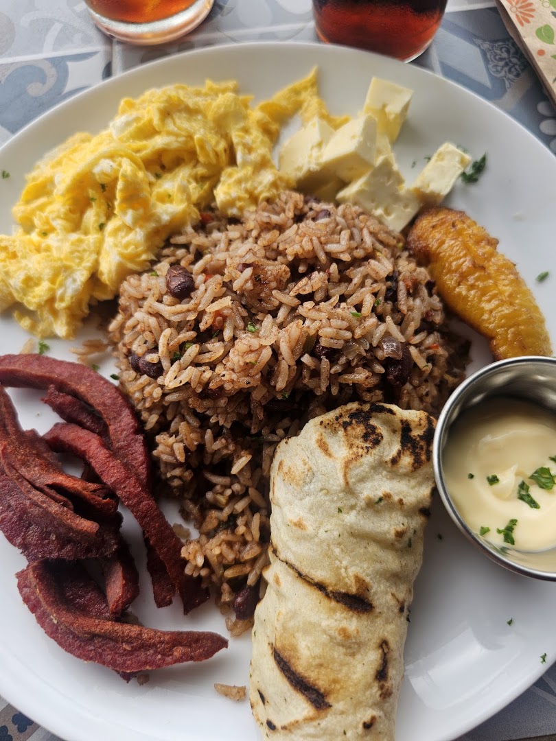 Soda Sánchez: appetizing photo of restaurant food