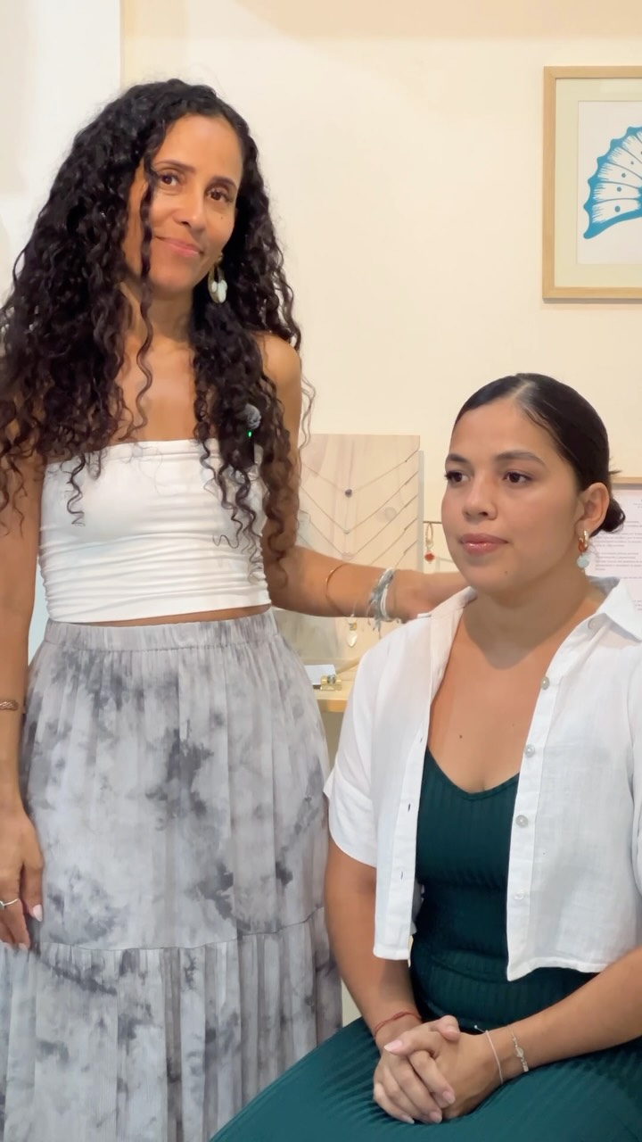 Del Mar Boutique: professional photo of shop staff