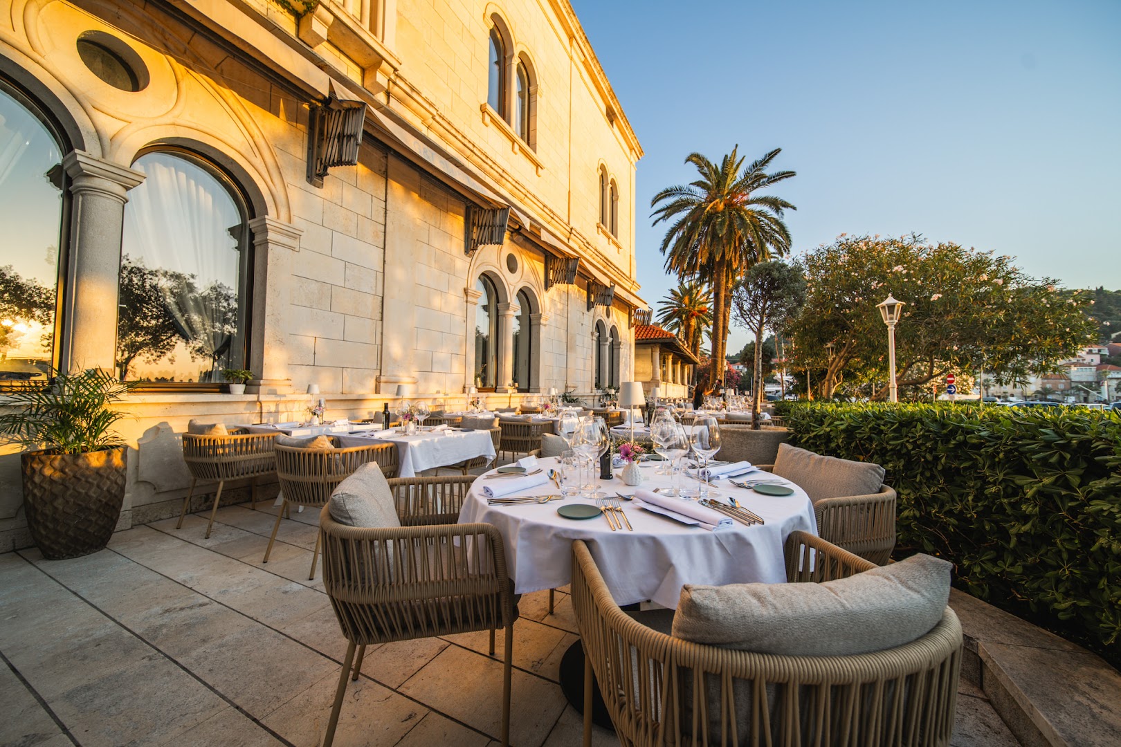 7 Seas Restaurant & Bar by Matija Bogdan: beautiful professional terrace atmosphere shot