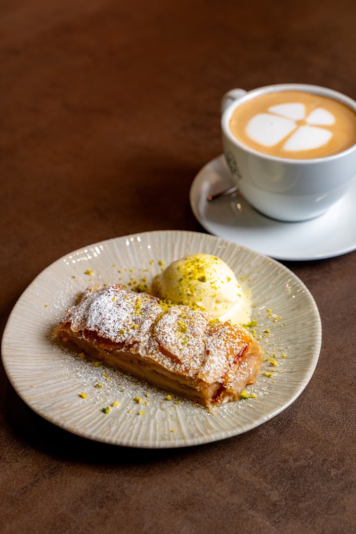 Bazita: professional, high-quality food photography