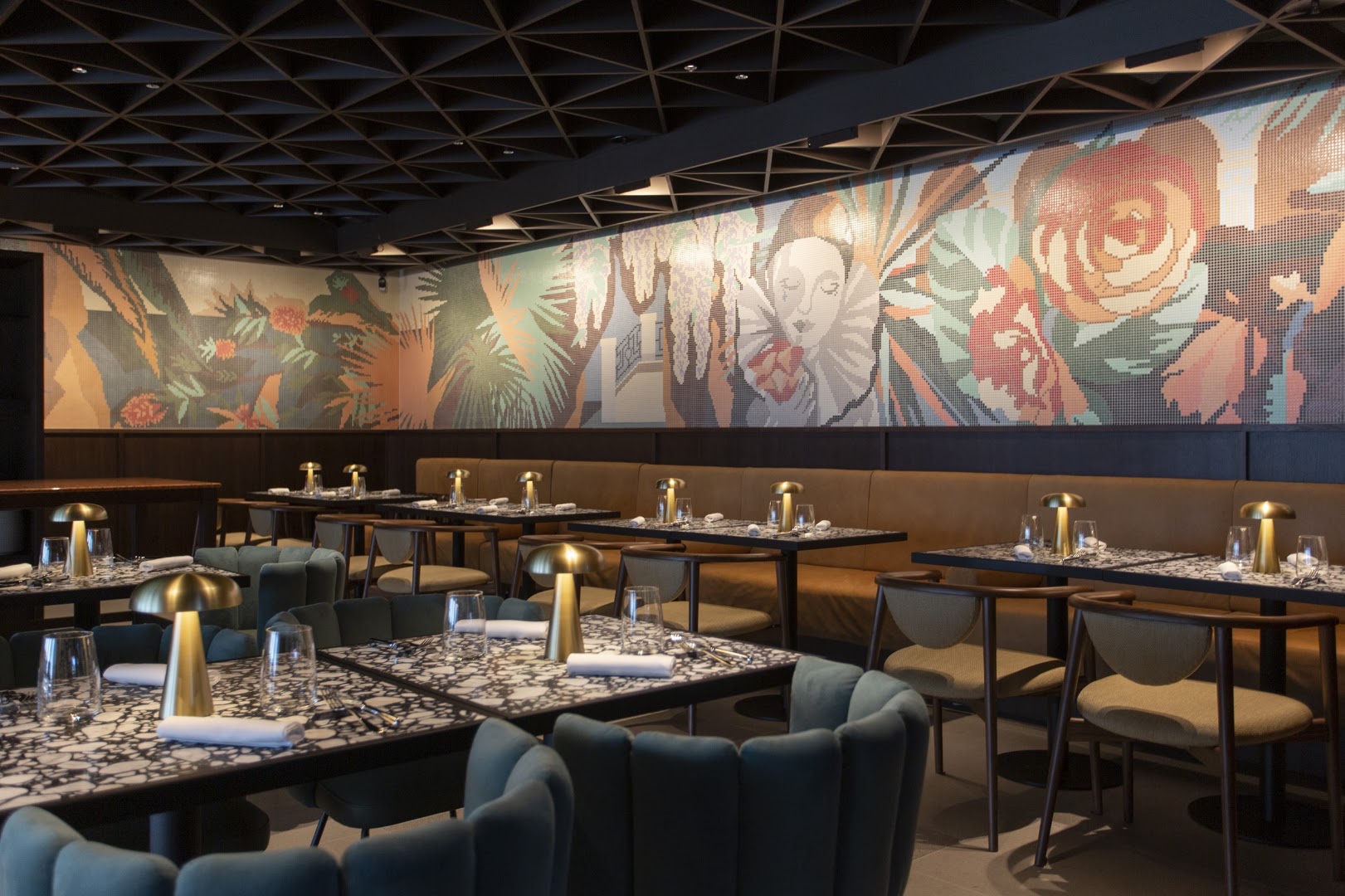 Restaurant Pierrot: high quality interior atmosphere shot