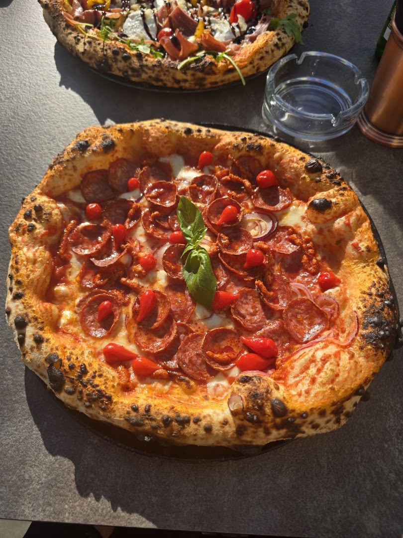 Bocconcino Pizza Bar: appetizing, high-quality food photography