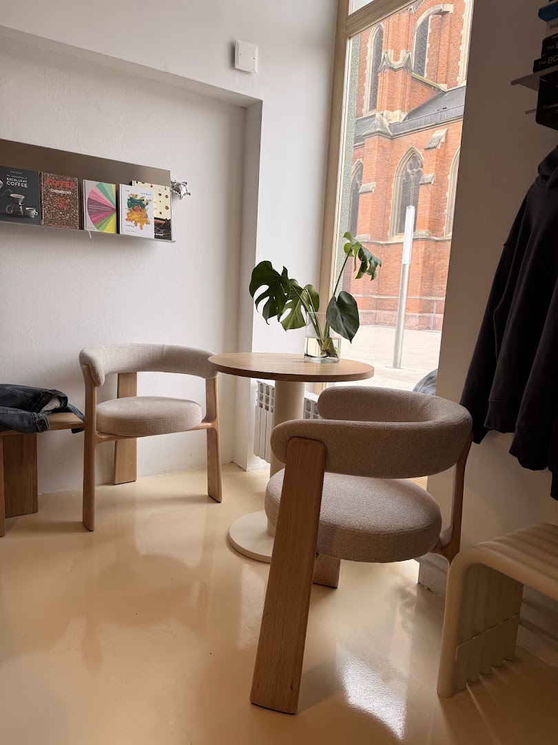 Fildz: clean and inviting interior shot
