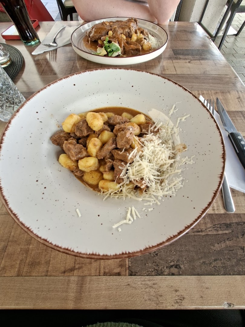 Bistro & Bakery Furuna: appetizing, high-quality food photography