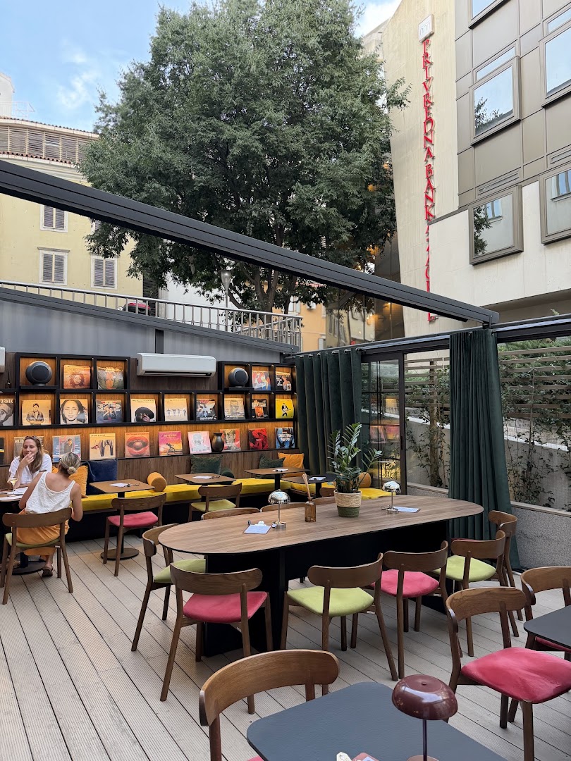Hidden Jam: inviting and professional venue photo