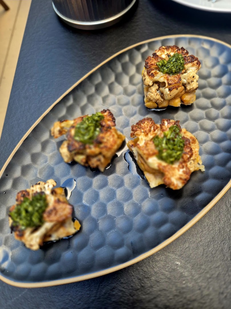 Hidden Jam: appetizing, high-quality food photo