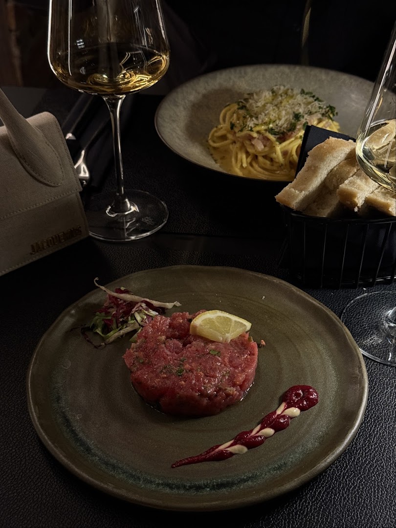 Rue Wine & Dine: high quality, appetizing food photography