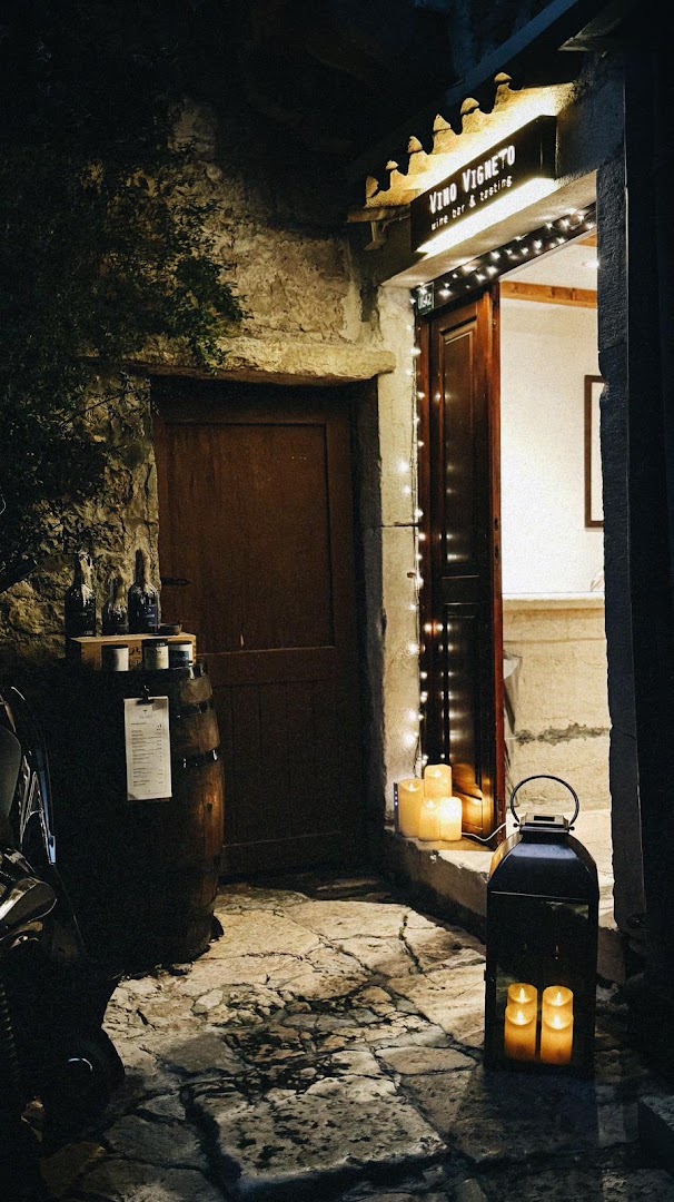 Vino Vigneto: inviting and atmospheric venue exterior
