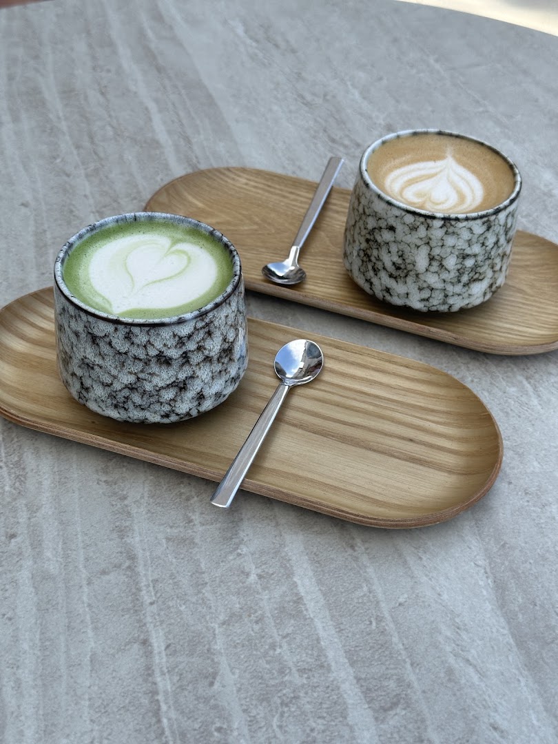 Agape Specialty Coffee: high quality, appealing drink presentation