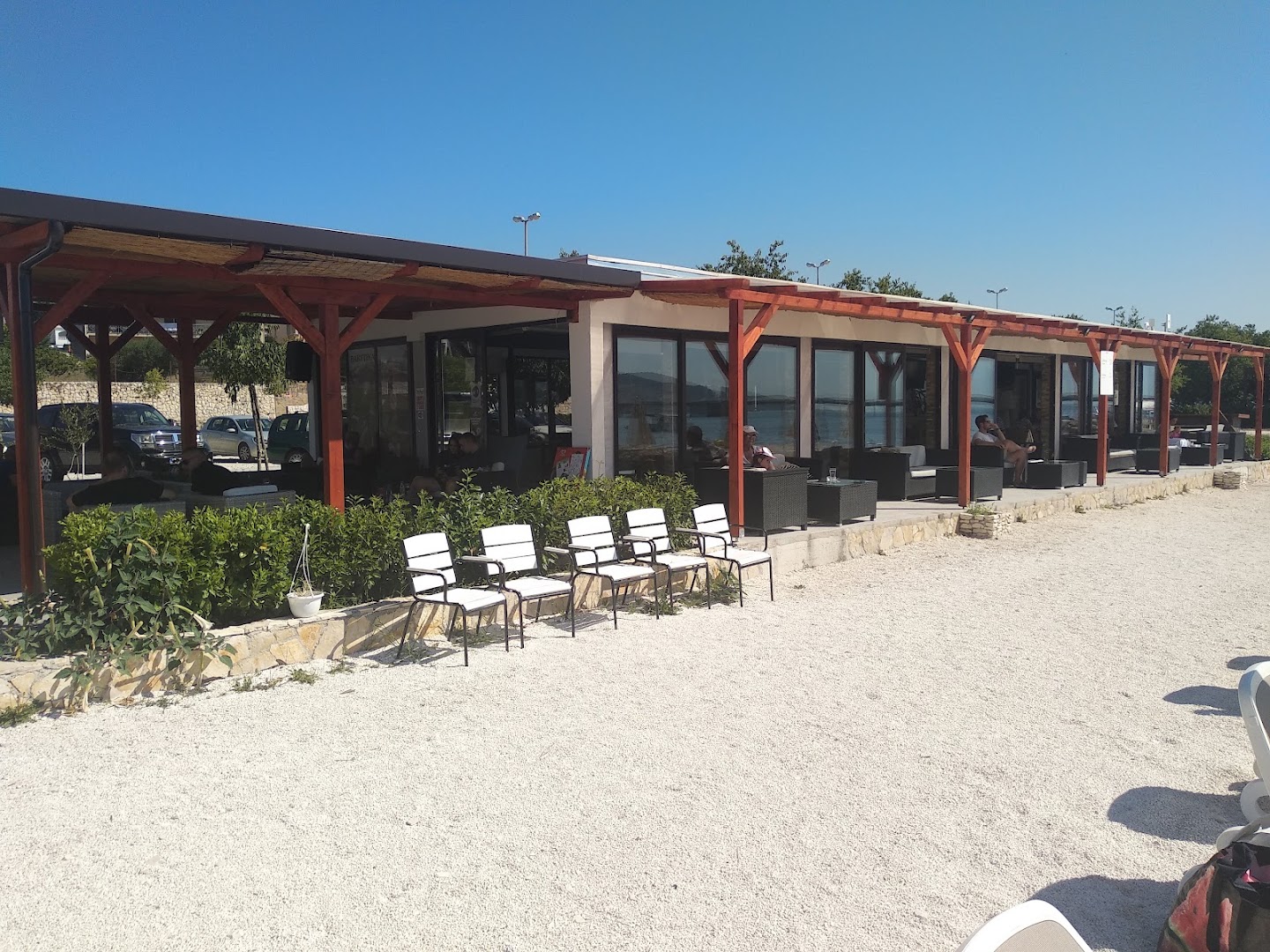 Baketina: clear shot of restaurant terrace