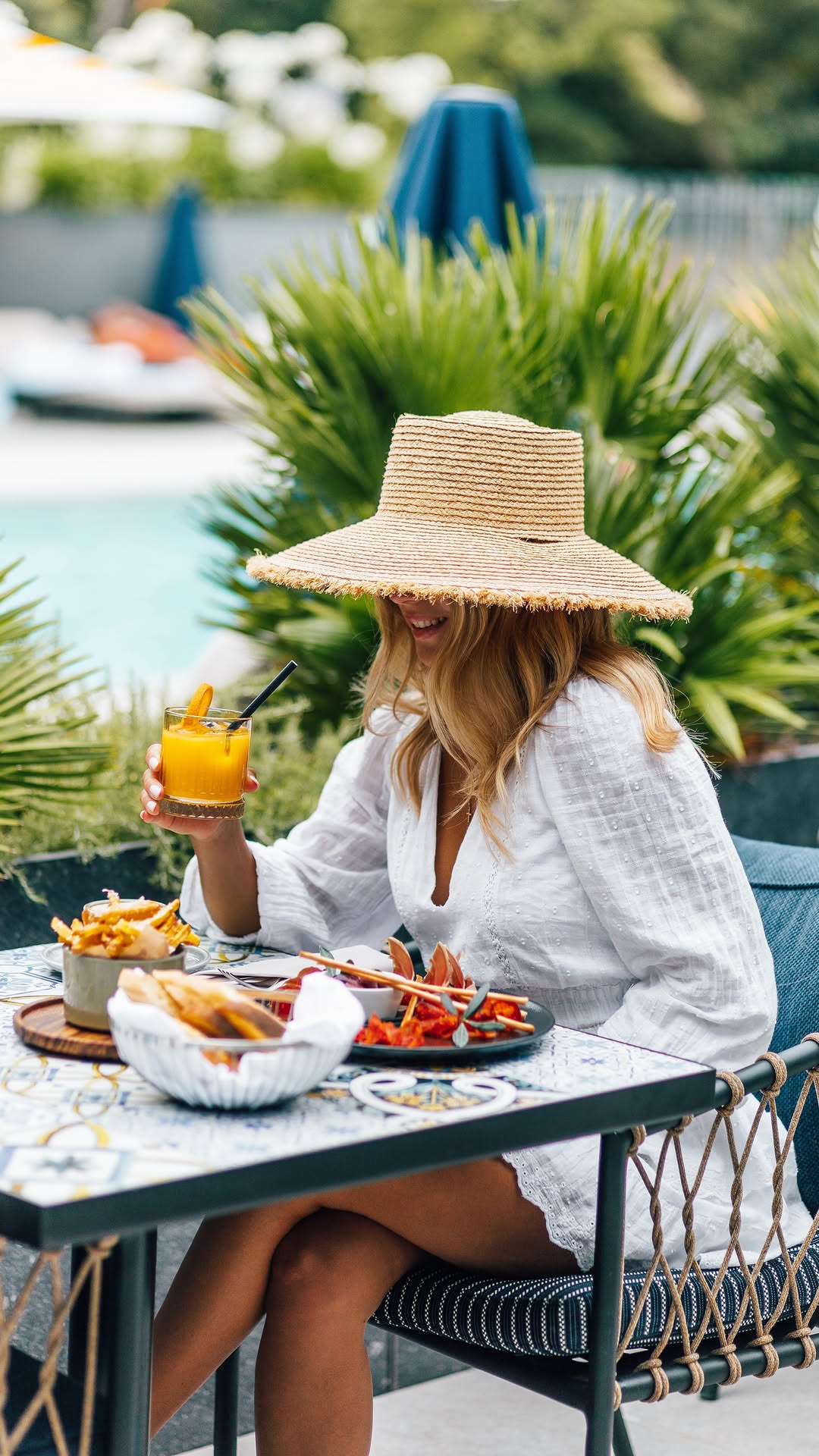 Palm House: professional lifestyle shot showing dining
