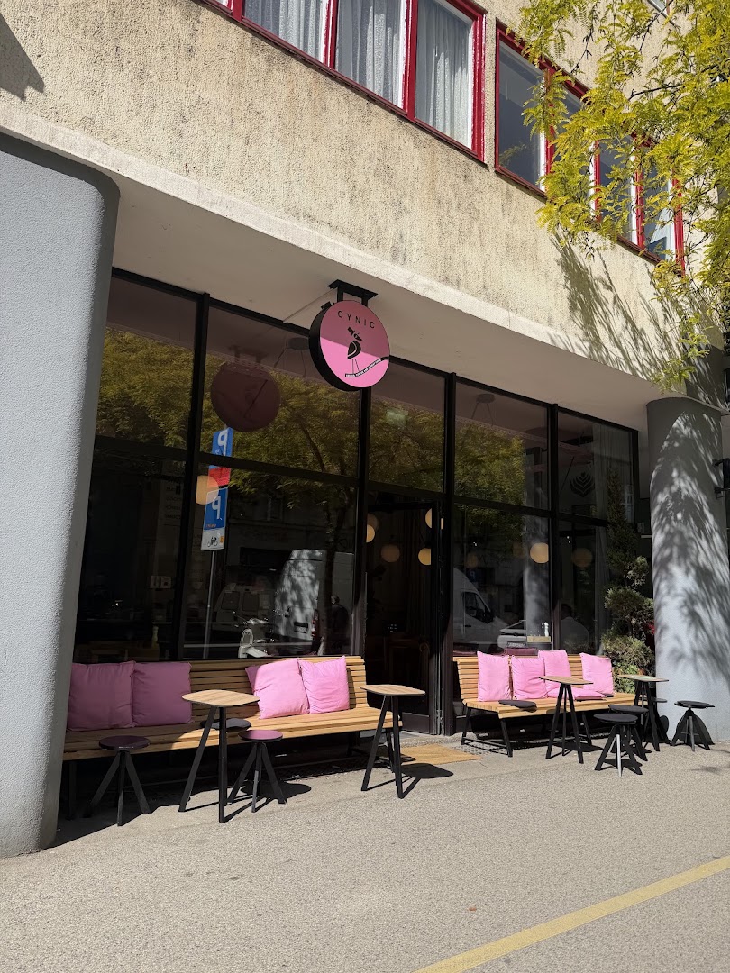 Cynic: clear, inviting exterior shot