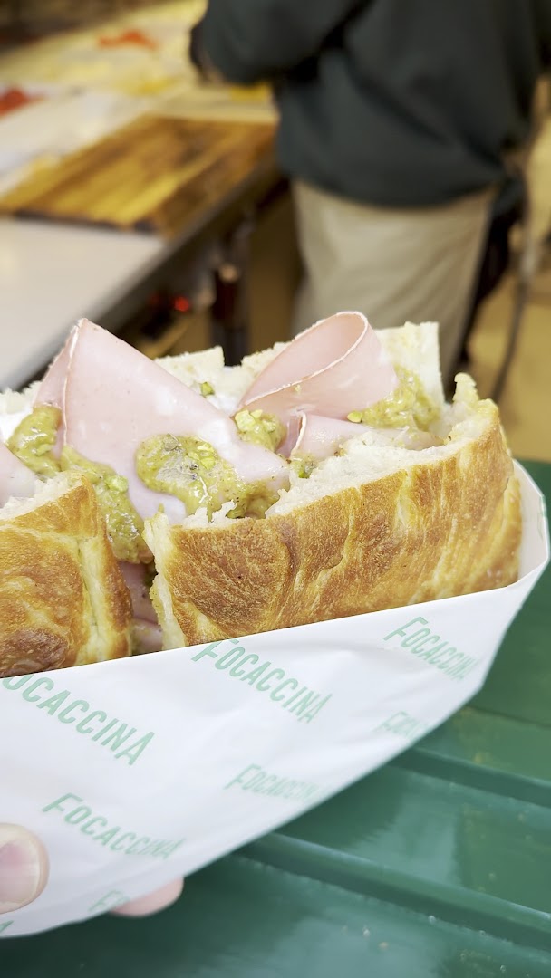 Focaccina: appetizing photo of restaurant food