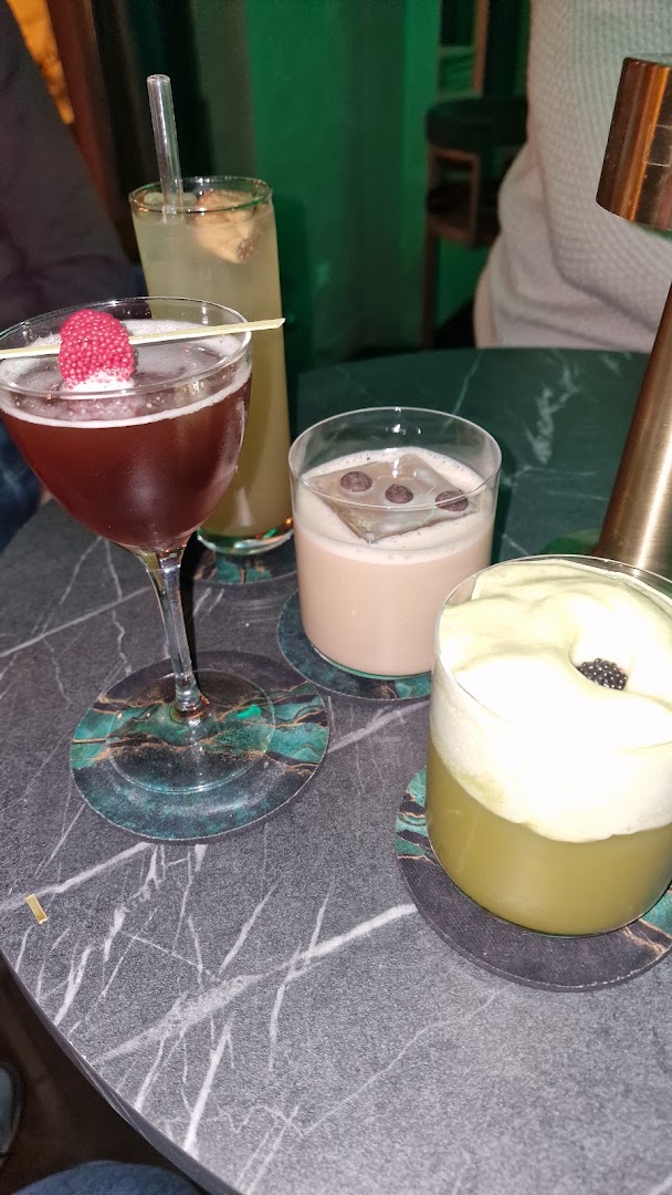 Jackie Brown: high quality photo of drinks
