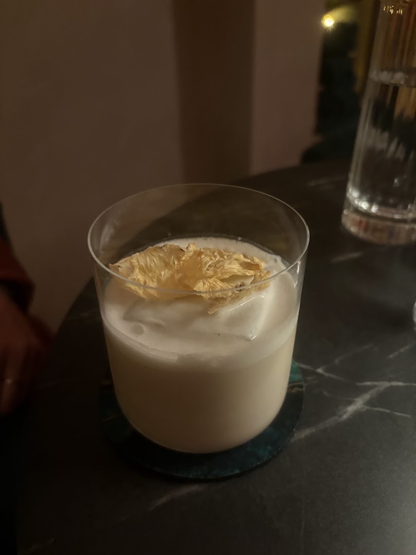 Jackie Brown: appealing, high-quality cocktail photo