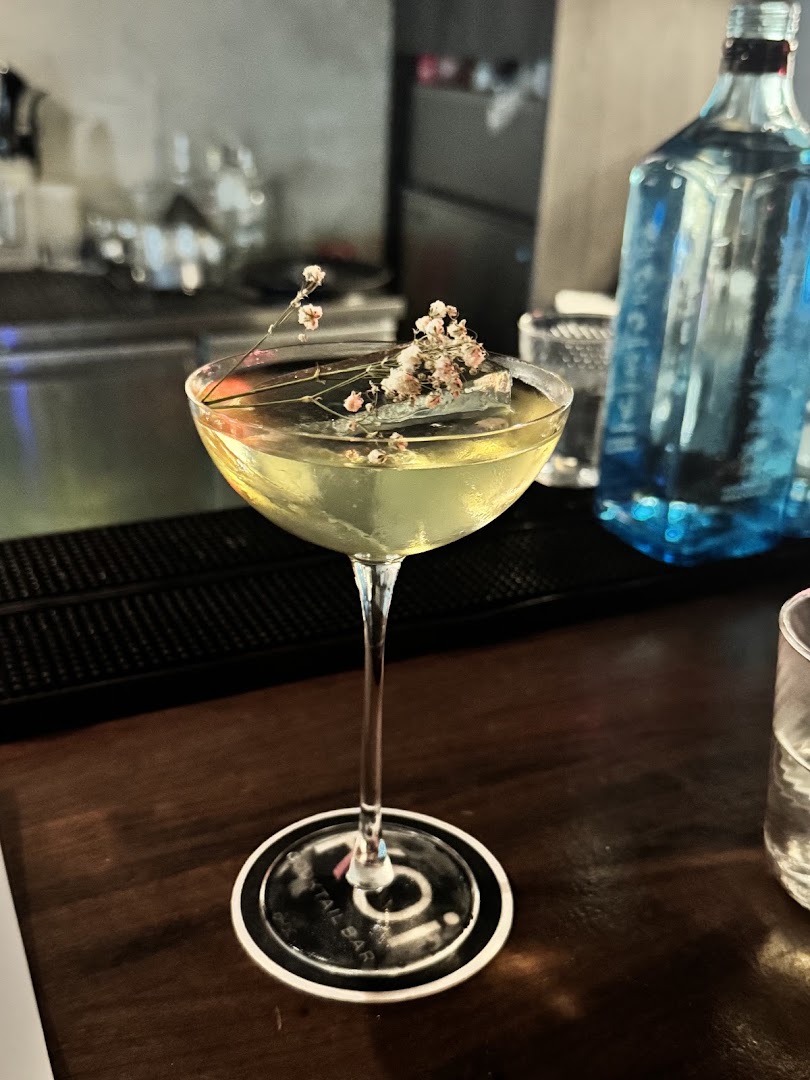KOI: high quality cocktail presentation