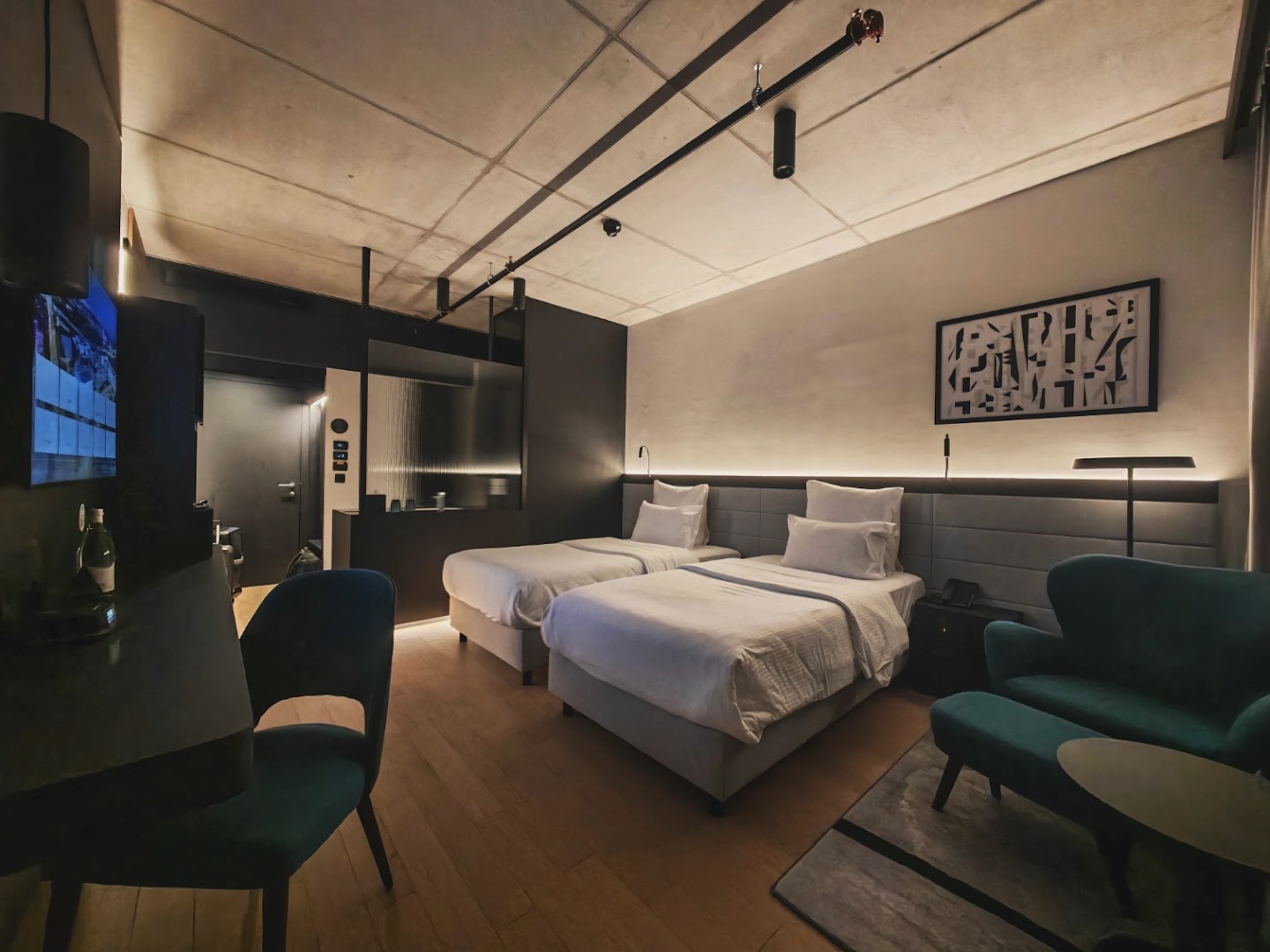 Pullman Zagreb: professional hotel room interior shot