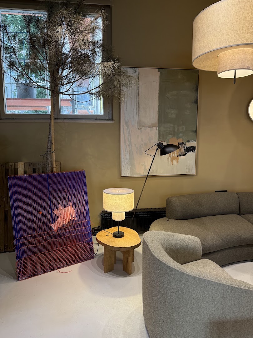 SELECTEDD Design Store: high quality interior store display
