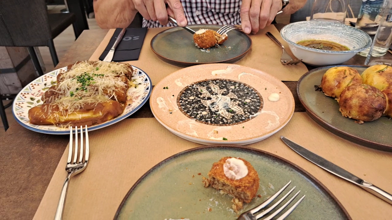 SOL: appetizing food spread at restaurant