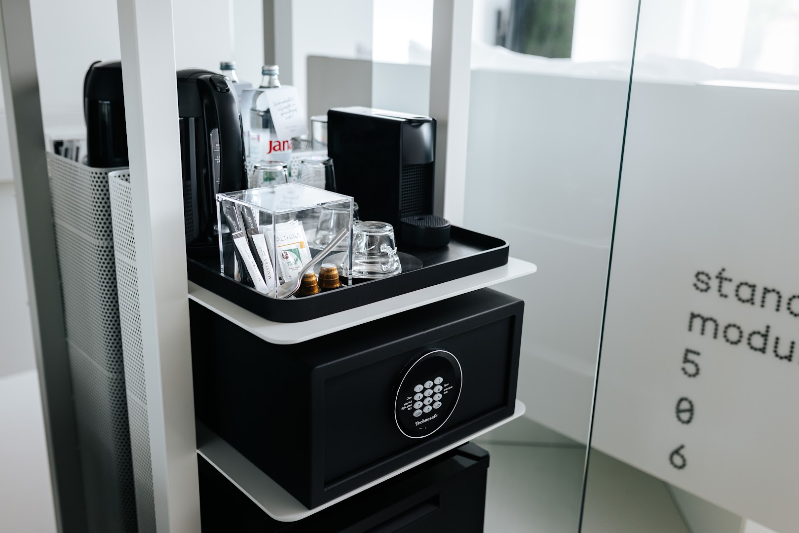Stellar Boutique Modules: clean professional hotel room amenity