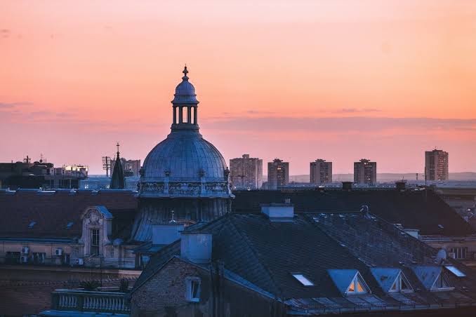 Stellar Boutique Modules: beautiful professional city skyline view
