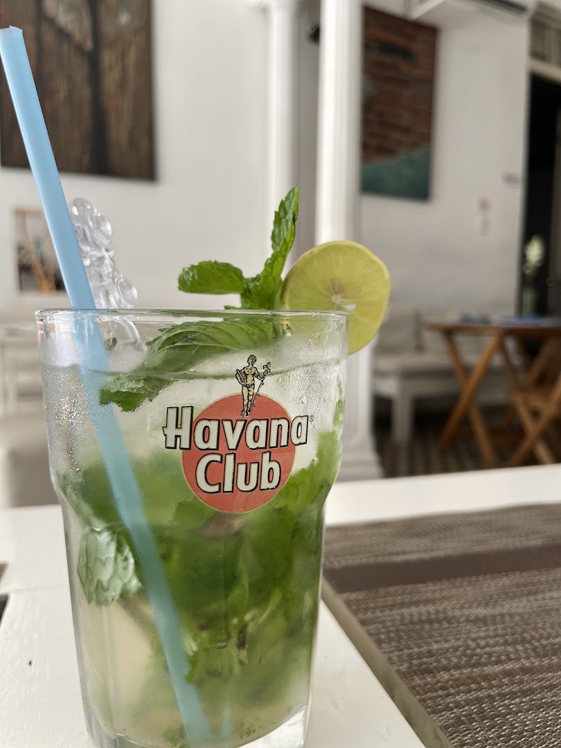 Melange Restaurant/Bar: appetizing photo of a cocktail