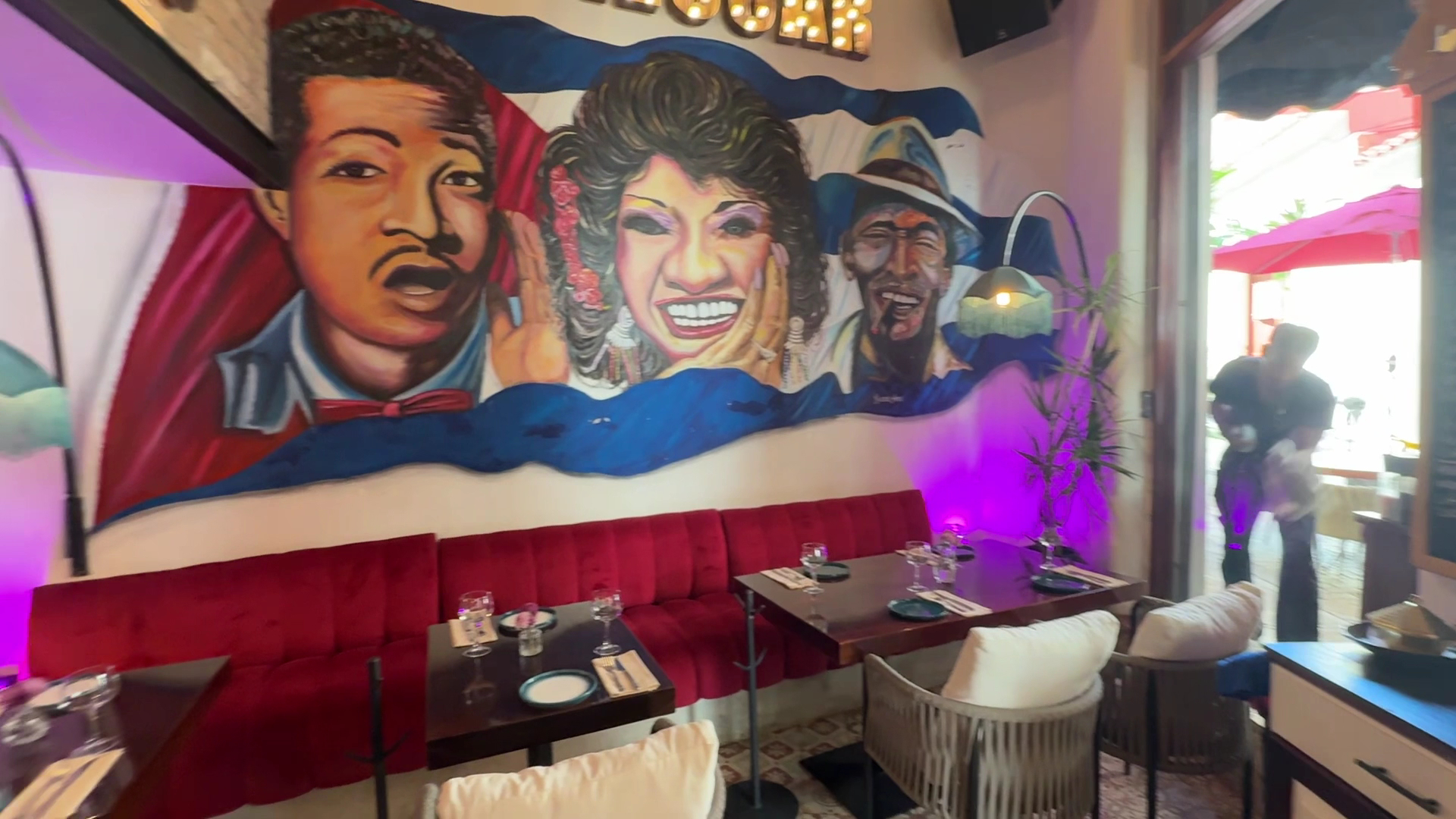 Antojos: inviting restaurant interior atmosphere