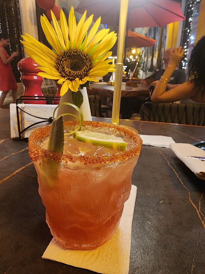 Antojos: appealing food and drink photography