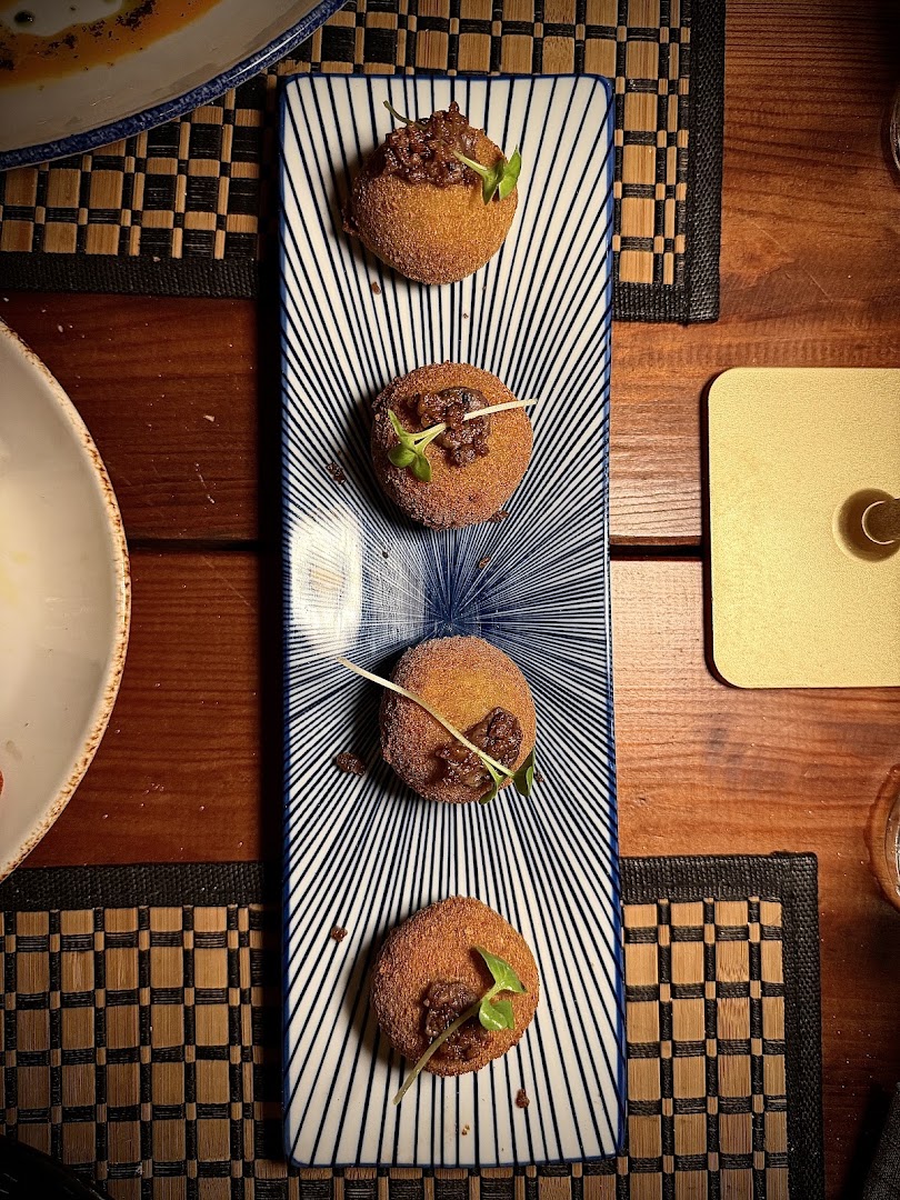 Fuego Lento Steakhouse: appetizing, high-quality food photography
