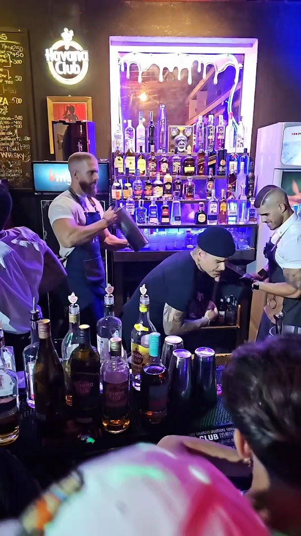 King Bar: staff and bar atmosphere