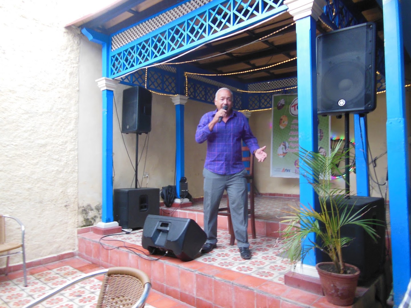 Casa de la Trova "El Guayabero": live musical performance atmosphere
