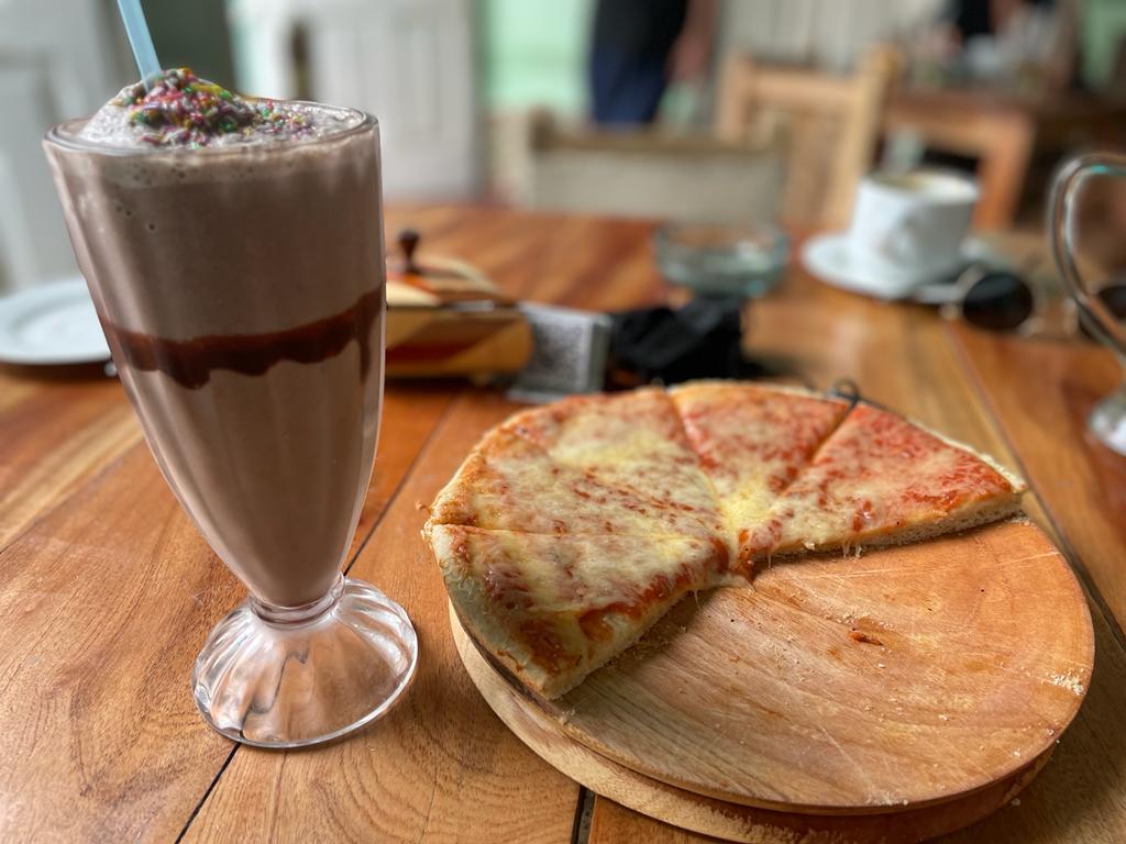 Coffee Aroma: appetizing photo of cafe food