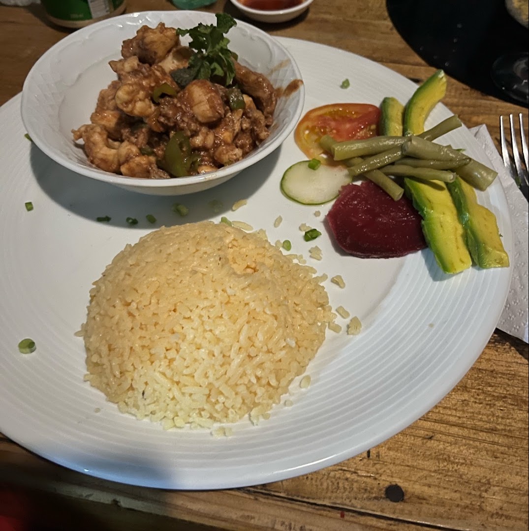 351 Sabor y Arte: appetizing photo of restaurant dish
