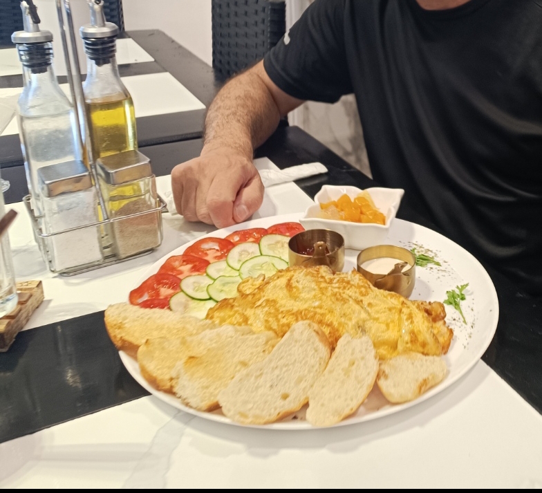 Conta's Empanadas: appetizing photo of restaurant food