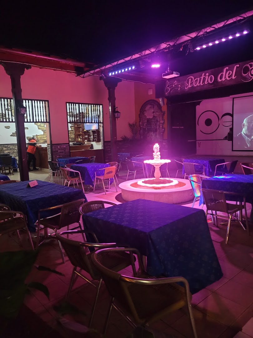 Restaurante Don Antonio: restaurant atmosphere and interior